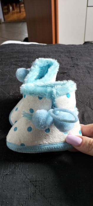 Buciki niemowlęce zimowe Nowe 11cm