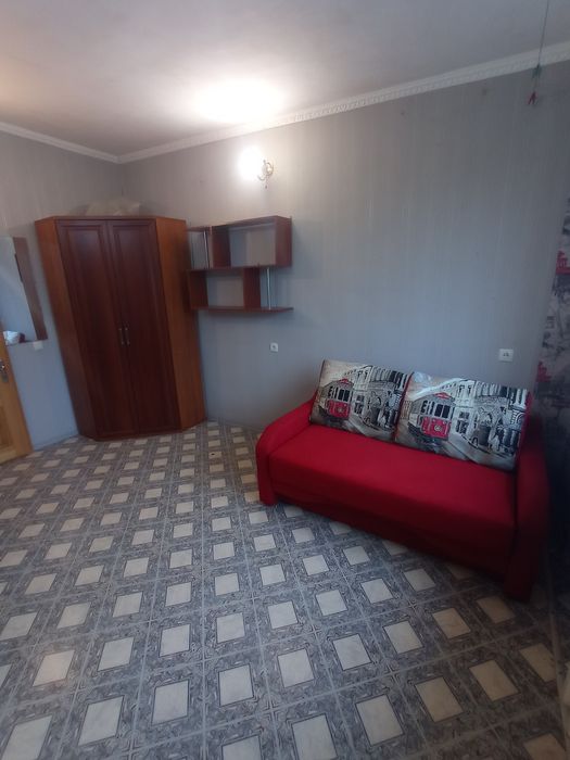 Продам гостинку метро 23 августа 5 мин