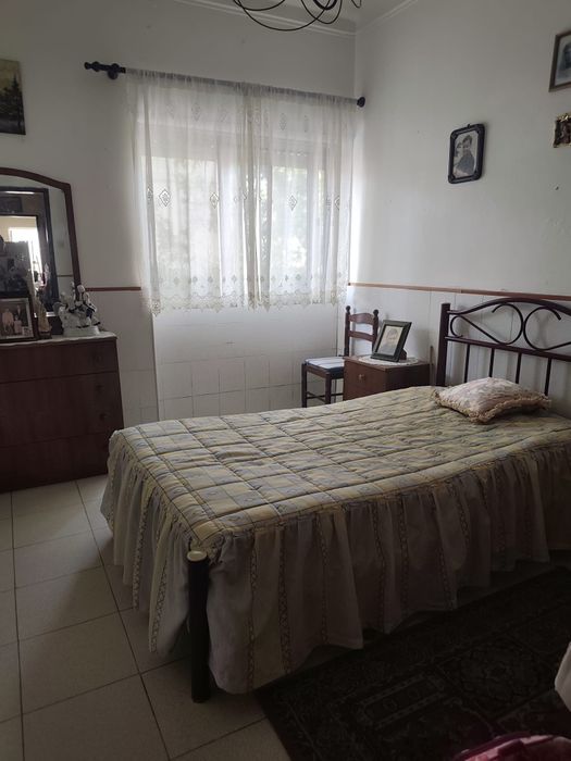 Apartamento duas assoalhadas no Lavradio