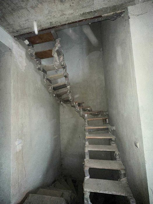 Продаж частини дуплекса бічна Богданівської у Личаківському районі