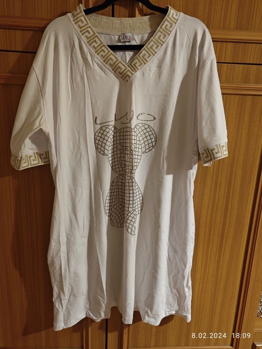 Biała sukienka z misiem