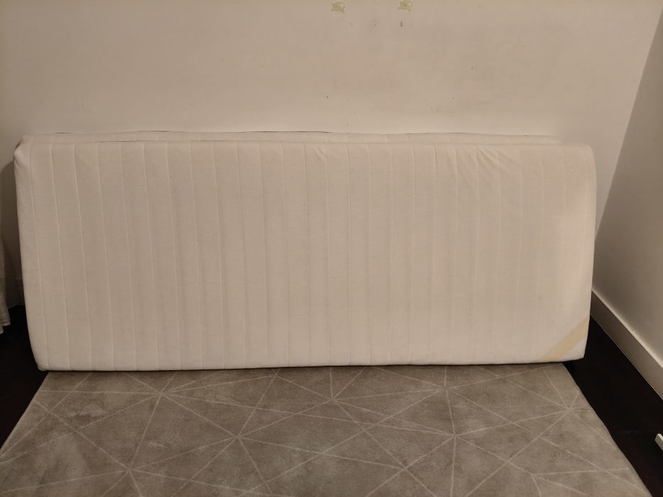 Colchão IKEA solteiro