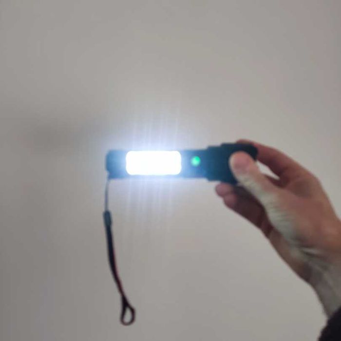 Lanterna Led multifuncional recarregável de alta potência Sanda