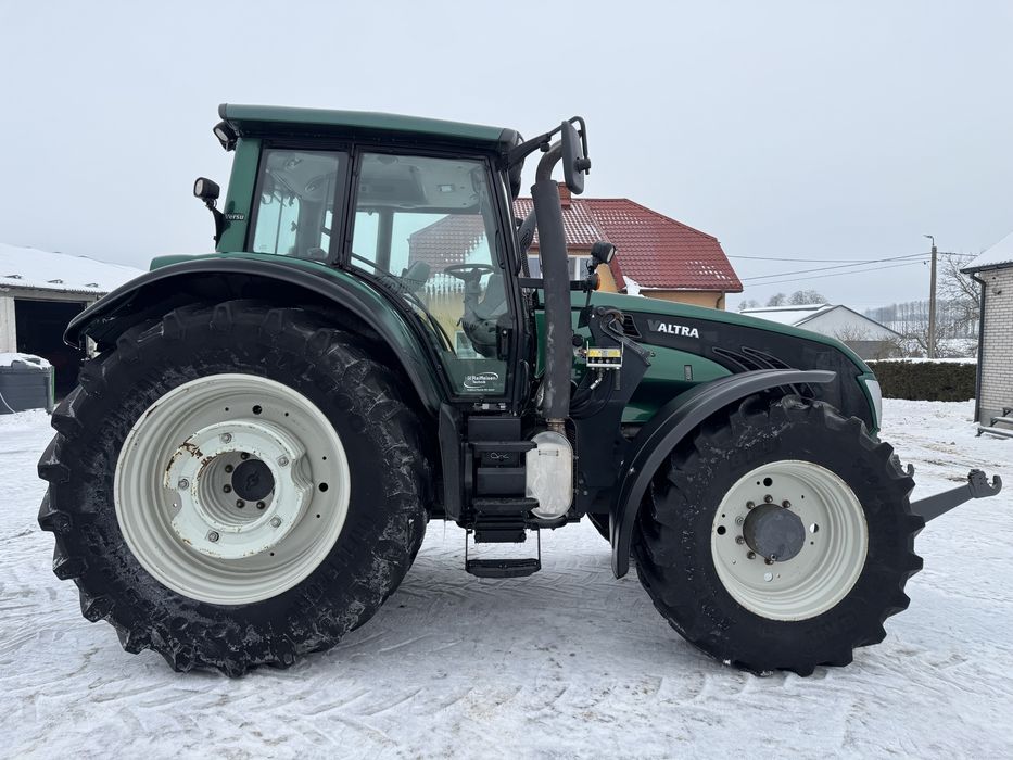 Rezerwacja Valtra t183 Versu Sprowadzony