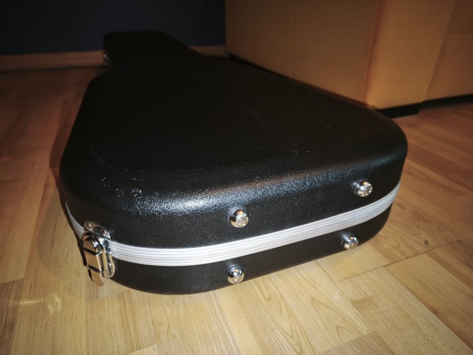 Twardy uniwersalny futerał na gitarę basową hardcase Mayones
