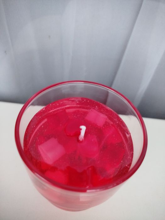 Свічка з сердечками