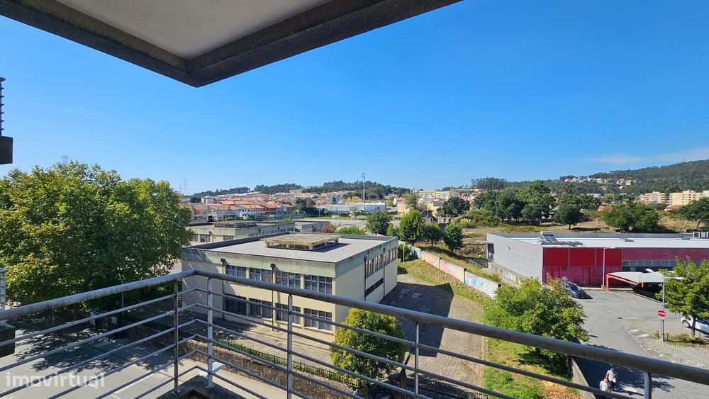 Apartamento T2+1 em Alfena, junto ao Parque Vale do Leça com garagem e