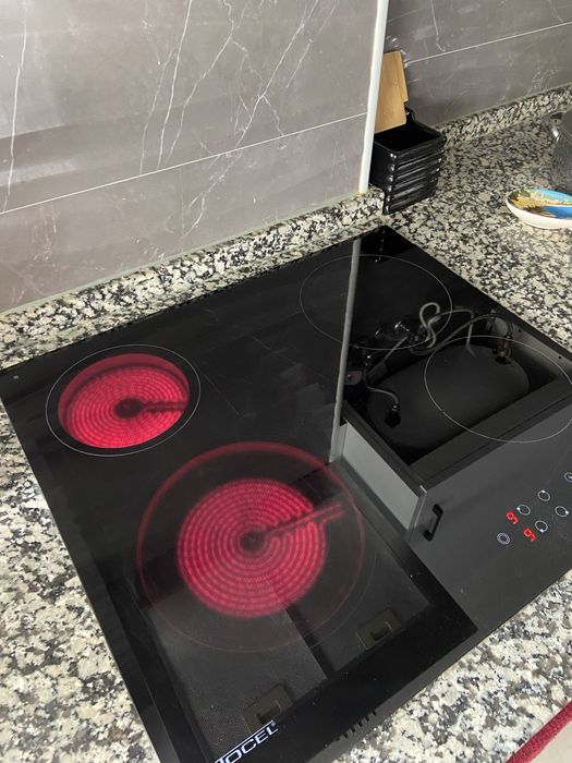 Placa de Vitrocerâmica Jocel 59 cm