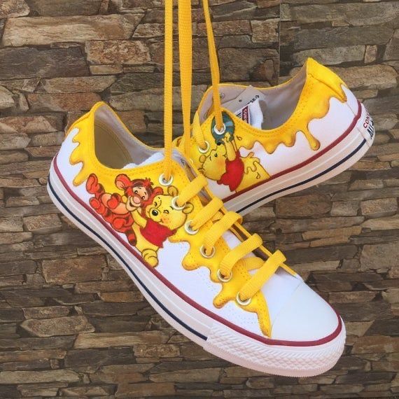 Białe Converse Kubuś Puchatek custom buty malowane trampki