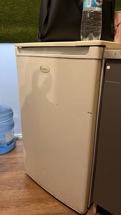 Морозилка маленька