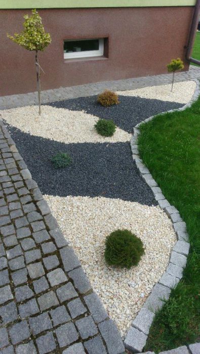 Kamień naturalny grys biały krem Biała Marianna do ogrodu ozdobny głaz