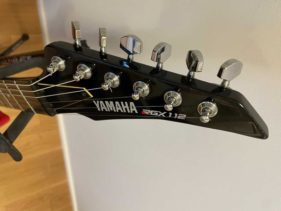 Yamaha RGХ 112, схема H-S-S Тайвань 2013, как новая