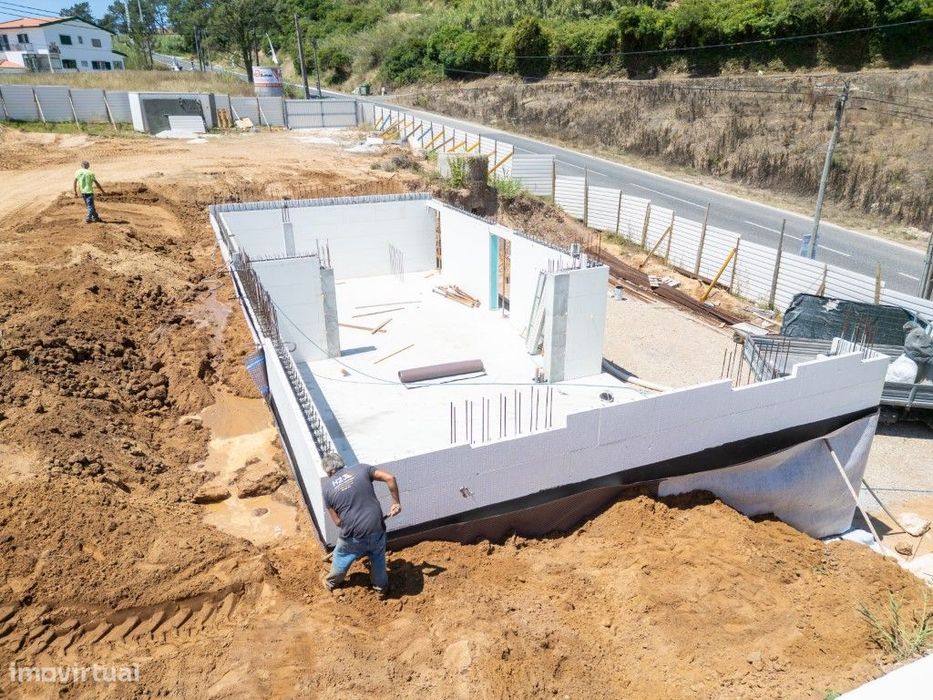 Moradia V3 - vista mar, piscina aquecida e garagem em Salir do Port...