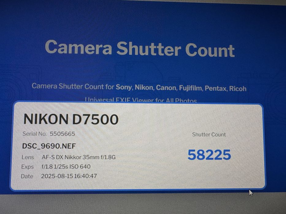 Nikon D7500 у відміному стані