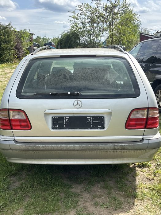 W210 kombi lampa tył lift w błotnik lewa prawa