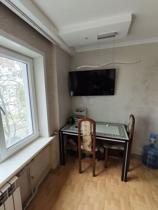 Продам 2-комнатную квартиру с ремонтом в Хортицком районе (ул. 14 Октября)