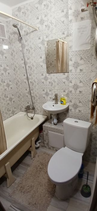 Квар.метро Оболонь Мінська. Своя.