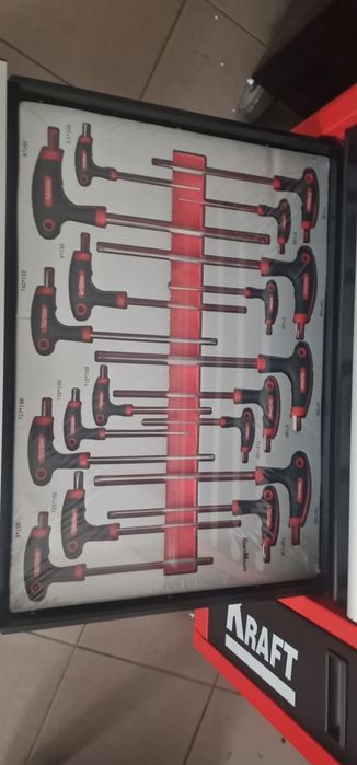 Carrinhos de ferramentas 8gavetas novos..