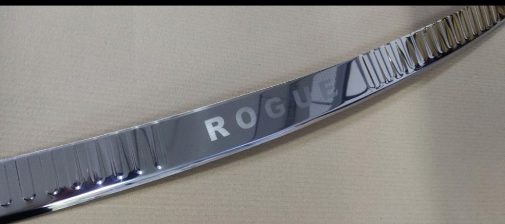Rogue /X-trail T32 накладка на задній бампер / на пороги. Premium