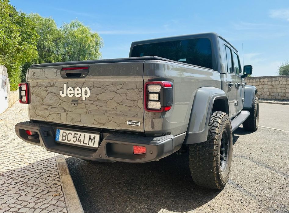 Jeep Gladiator 3.0V6 MultiJet AWD Auto Overland