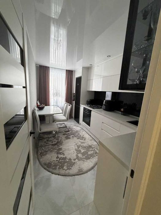 ‼️Боженка‼️ 3к квартира з євроремонтом, цегляний будинок