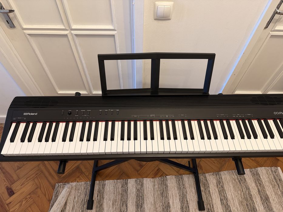 Piano Digital Roland GO:PIANO 88 (88 Teclas) + Extras