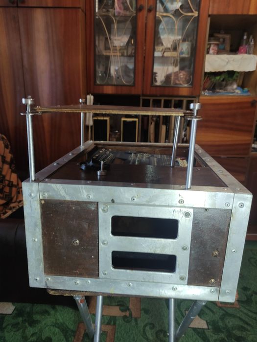 Підсилювач  QSC AUDIO  RMX 3051HD  Пульт Roland 3100