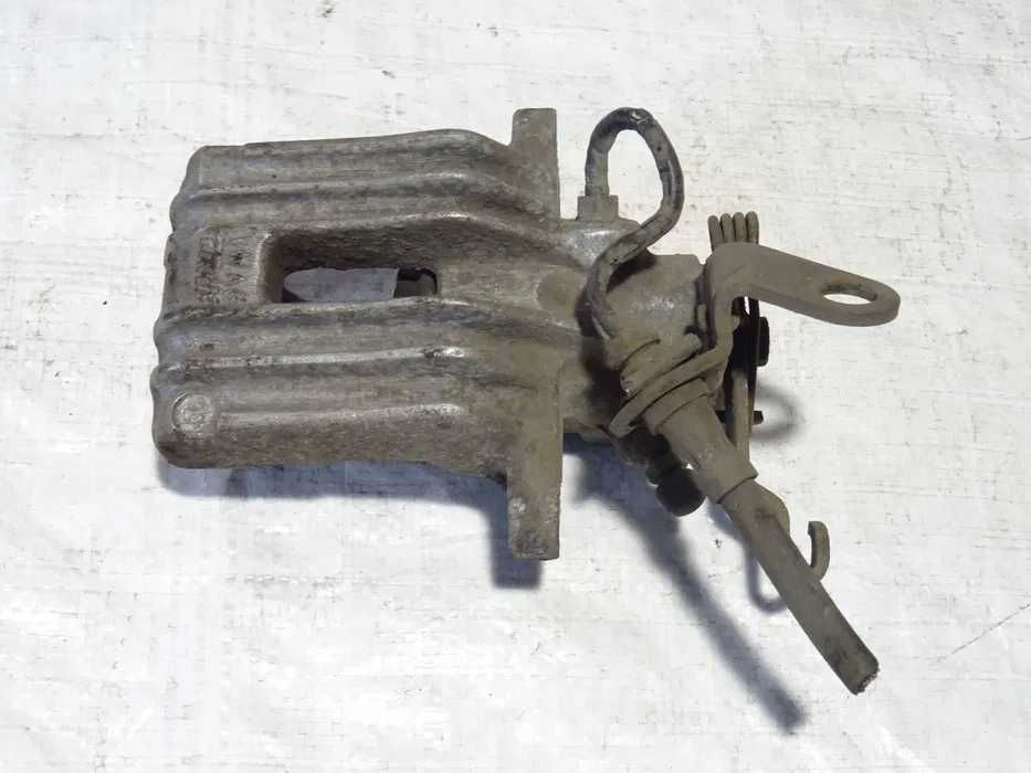 zacisk hamulcowy tył lewy audi a3 8p0 8p4 03-08