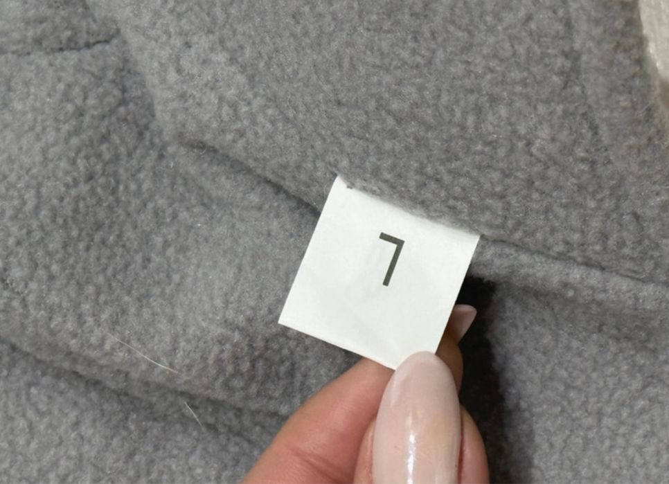 Nowy Kombinezon czerwony S / L dla psa do 3 kg