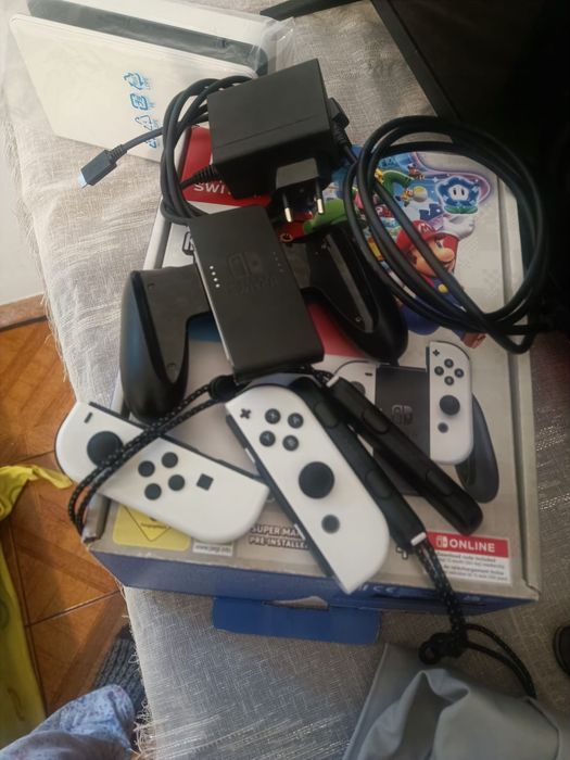 Nintendo Switch OLED completo como novo