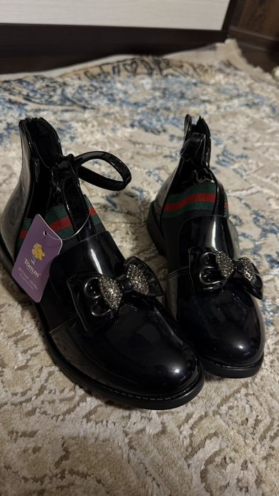 Туфлі,полуботинки бренду  Tom.m в стилі cucci  36 розмір