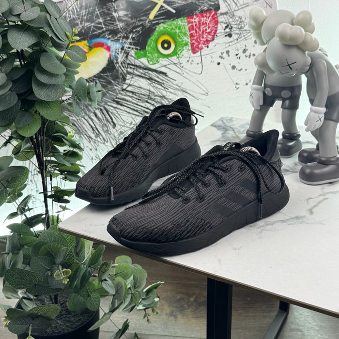 Кросівки Adidas Questar 40.5 розмір Е6043