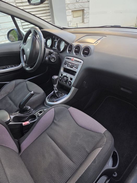 PEUGEOT 308 SW 2013