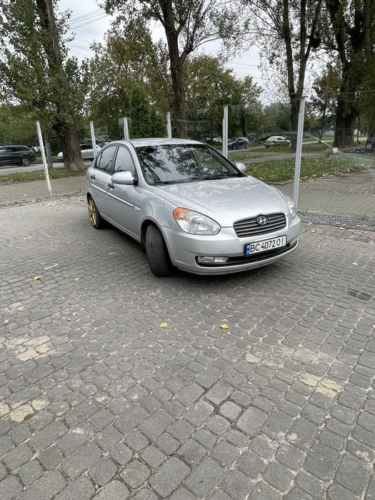 Продаю Hyundai Accent