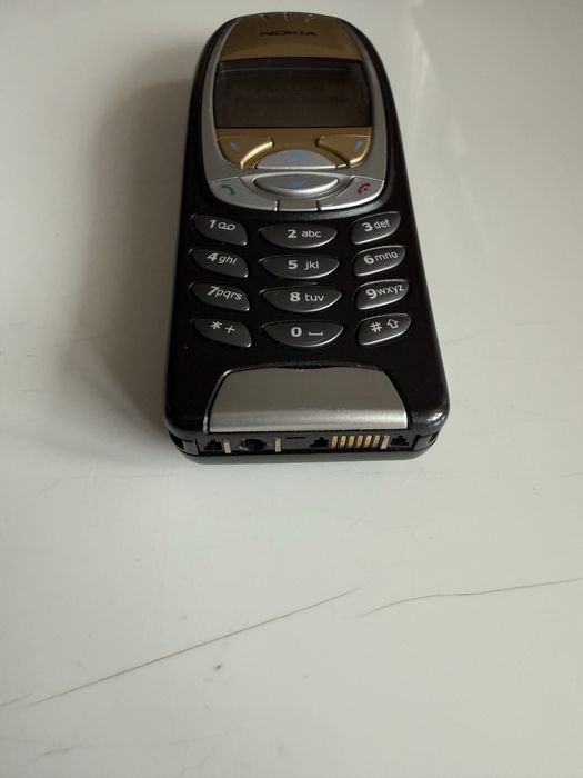 Nokia 6310i ładny złoty klasyk