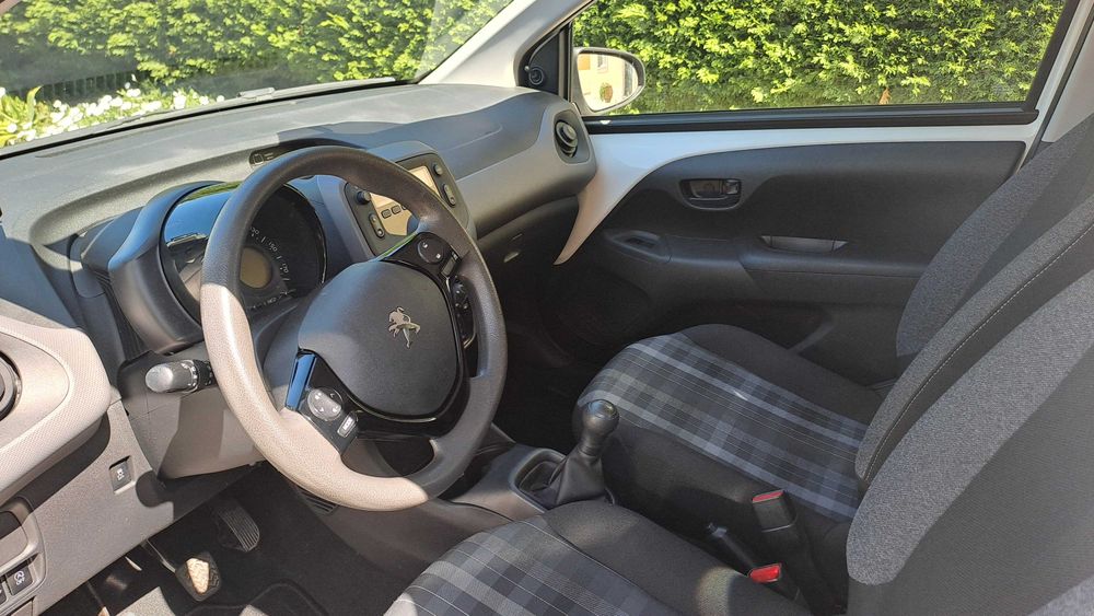 Peugeot 108 1.0 - Pouco uso