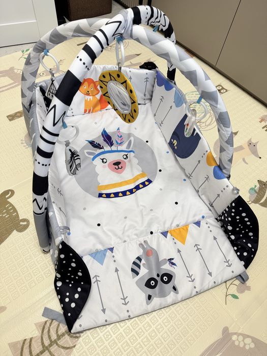 Дитячий килимок з дугами