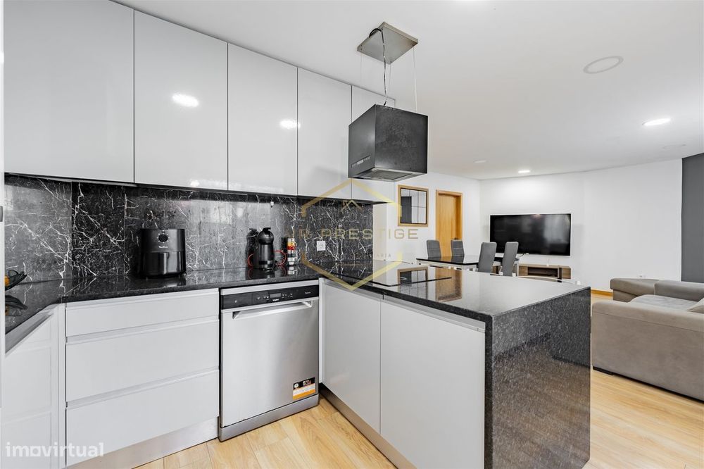 Apartamento T3 Venda em Póvoa de Varzim, Beiriz e Argivai,Póvoa de Var