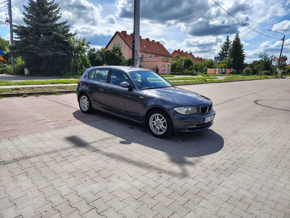 BMW  seria 1 E87  2008 r, 118D.
