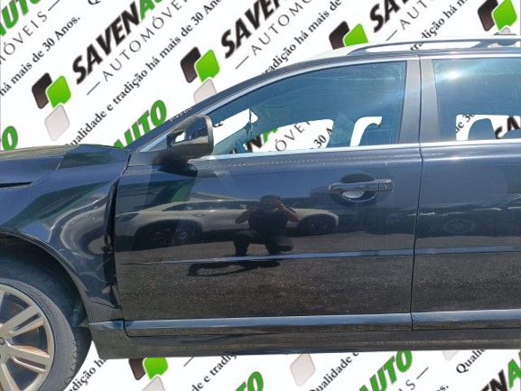 Porta frente esquerda VOLVO V70 III (BW)