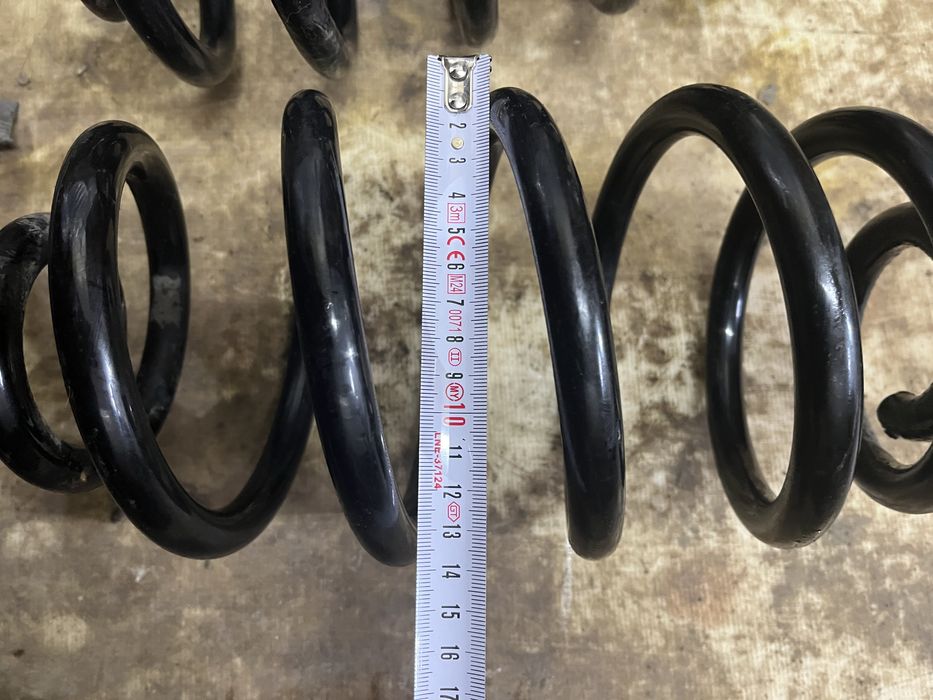 Пружина задня Опель в гарному стані