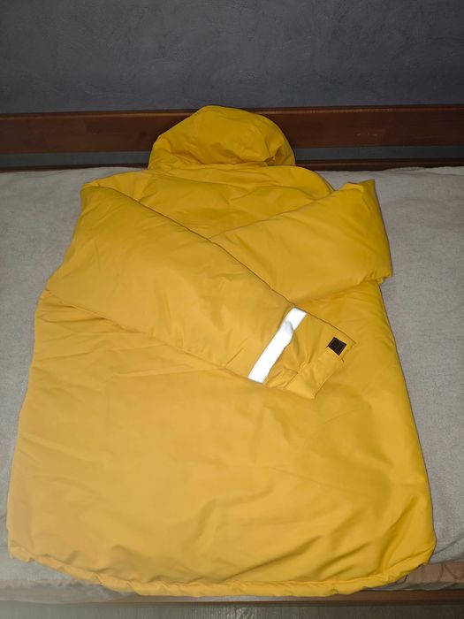 Продаю новую зимнюю куртку Glovo