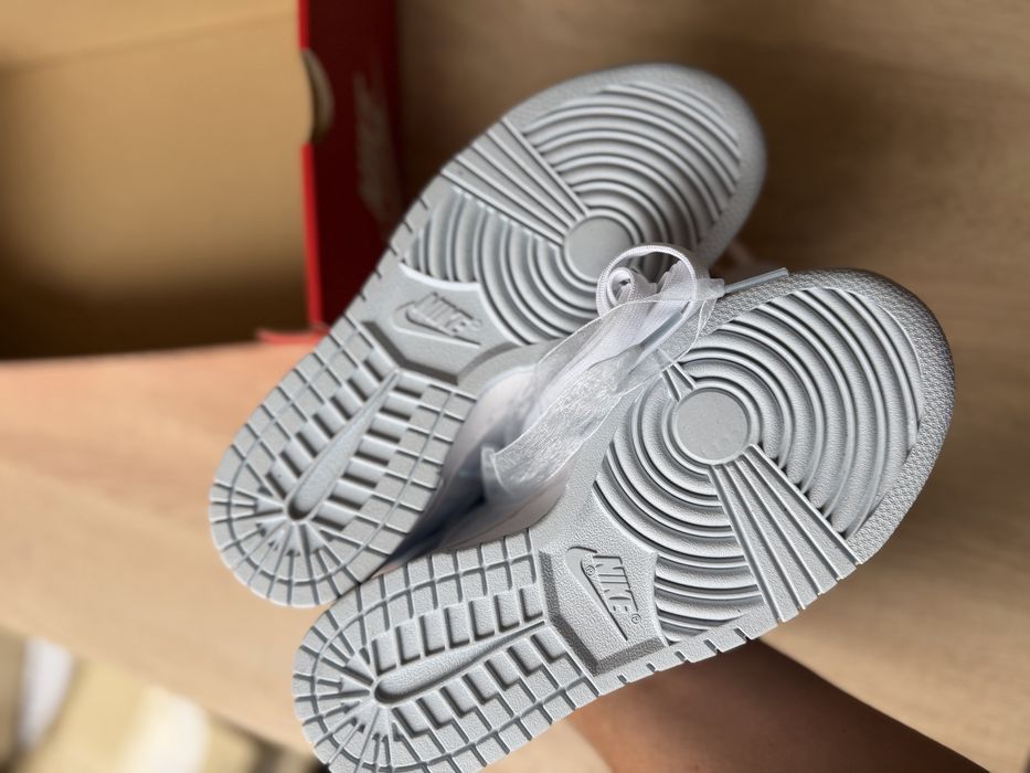 Оригінал 100% Кросівки жіночі Nike Dunk Low Next Nature White/Light Blue 37.5,38.5,39