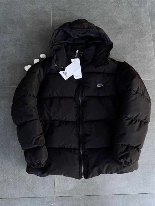 Зимова куртка з капюшоном Lacoste