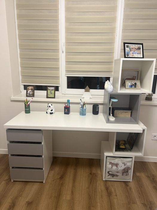 Стіл пимьмовий в ідеальному стані