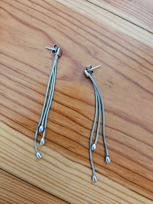 Brincos compridos em prata