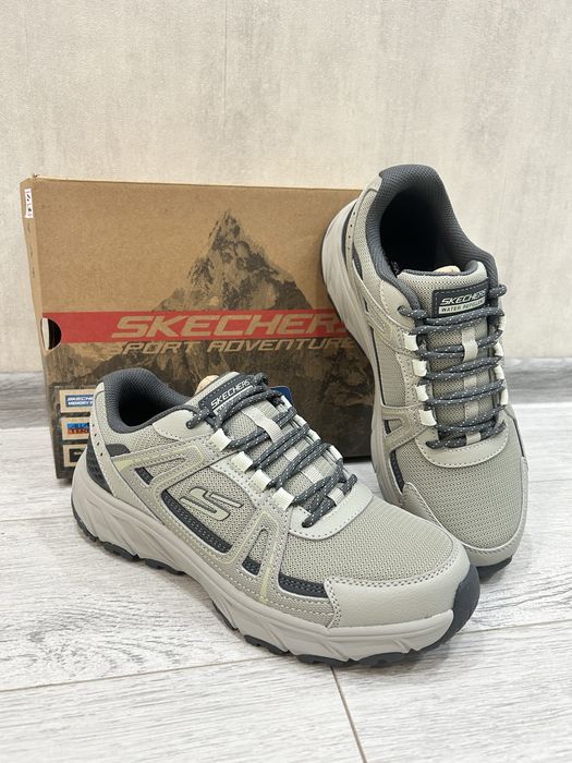 Витривалі Skechers 41р чудові для восени