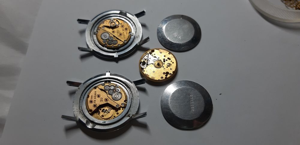 Позолоченные( Механизмы.Часы Луч.)Сделано в СССР.