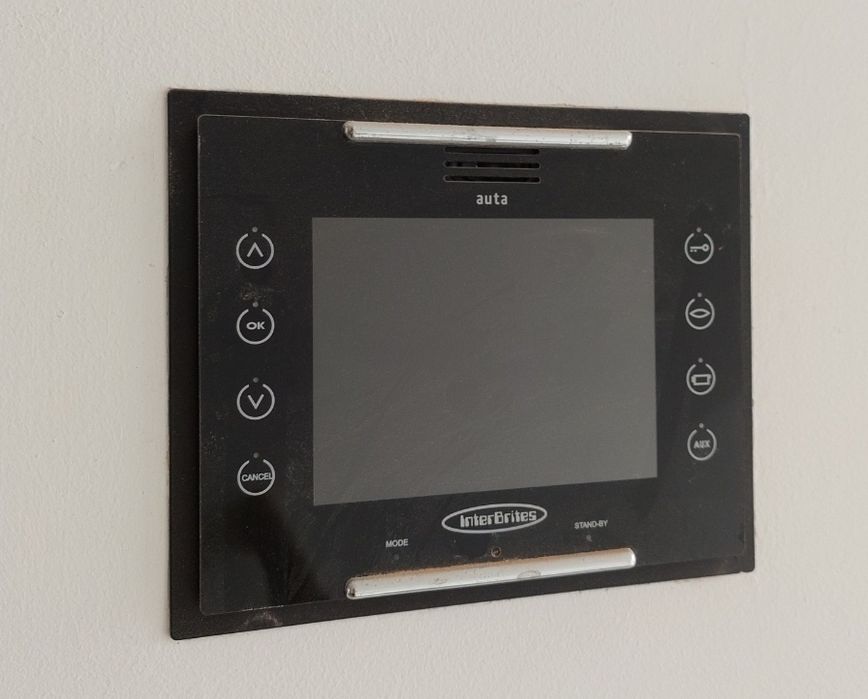 Video porteiro, caixa de correio aço e 2 ecrán