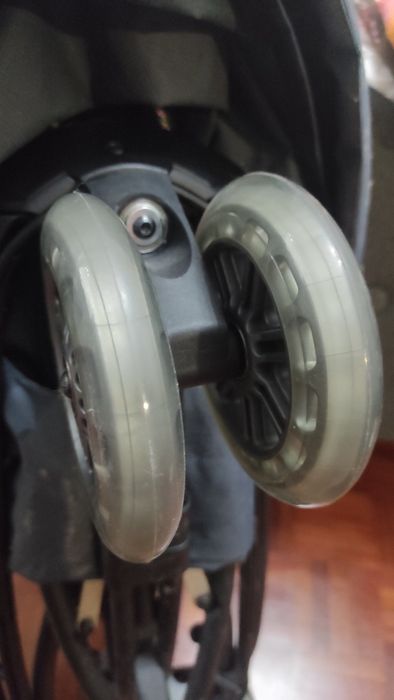 Carro bengala Quinny Yezz / Marsúpio Baby Bjorn One